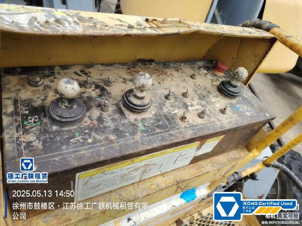 徐工GTBZ14J曲臂式高空作業(yè)平臺