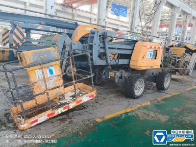徐工GTBZ14J曲臂式高空作業平臺