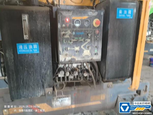 徐工GTBZ14J曲臂式高空作業(yè)平臺(tái)