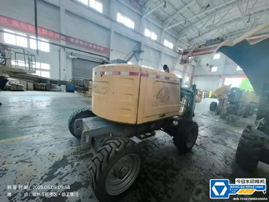 徐工GTBZ14J曲臂式高空作業(yè)平臺(tái)