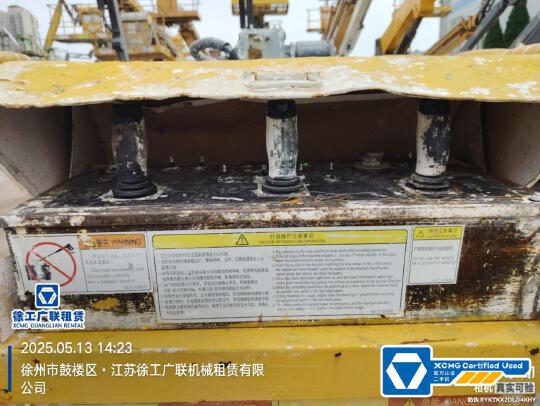 徐工GTBZ14J曲臂式高空作業平臺