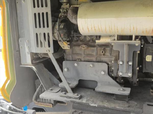 徐工GTBZ18A1曲臂式高空作業(yè)平臺