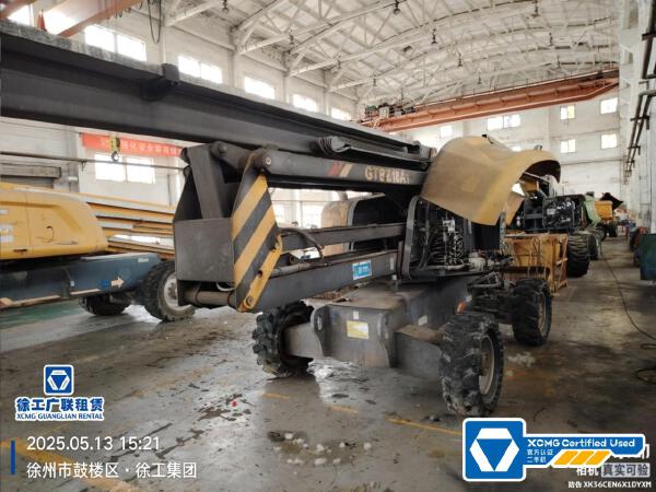 徐工GTBZ18A1曲臂式高空作業(yè)平臺(tái)