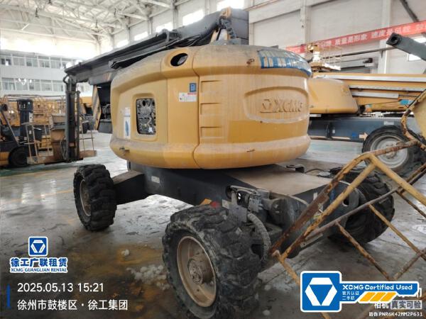 徐工GTBZ18A1曲臂式高空作業(yè)平臺(tái)