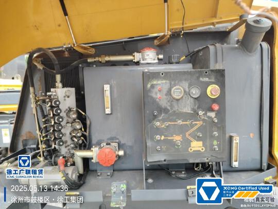 徐工GTBZ18A1曲臂式高空作業(yè)平臺