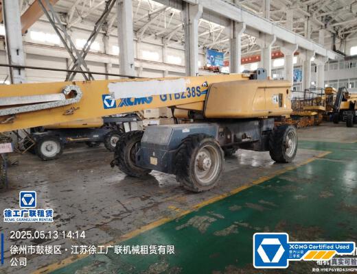 徐工GTBZ38S直臂式高空作业车