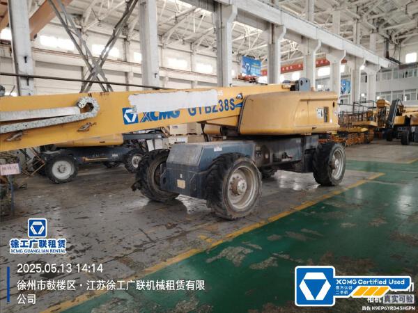 徐工GTBZ38S直臂式高空作業(yè)車