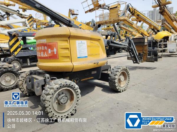 徐工GTBZ14J曲臂式高空作業平臺