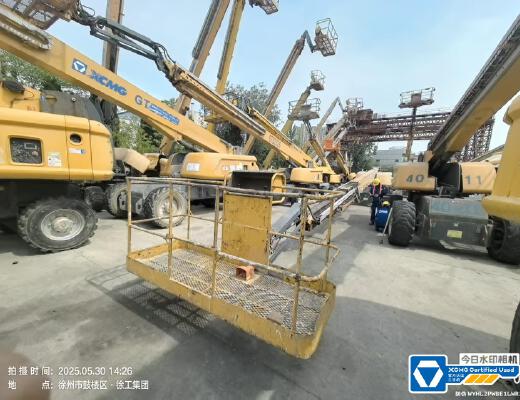 徐工GTBZ38S直臂式高空作业车