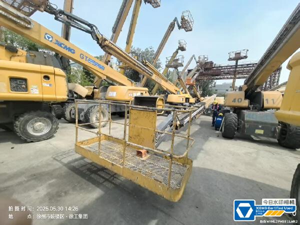 徐工GTBZ38S直臂式高空作業(yè)車