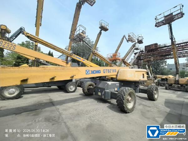 徐工GTBZ38S直臂式高空作業(yè)車