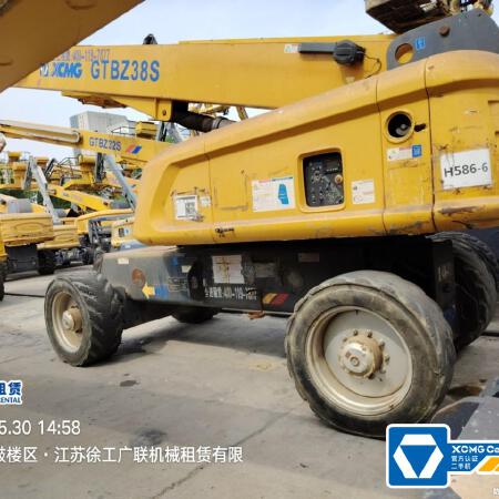 徐工GTBZ38S直臂式高空作业车