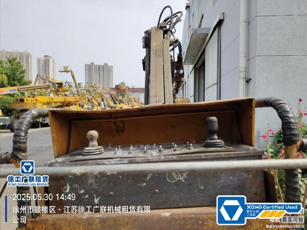 徐工GTBZ42S直臂式高空作業(yè)車