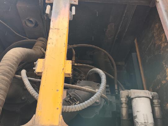 徐工XE900D履帶式挖掘機