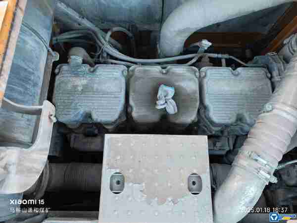 徐工XE750D履帶式挖掘機