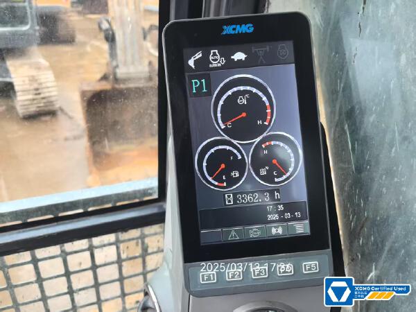 徐工XE245DK履带式挖掘机