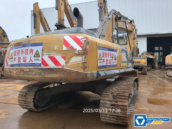 徐工XE245DK履带式挖掘机