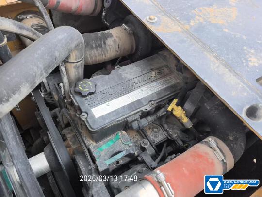 徐工XE335DK履帶式挖掘機