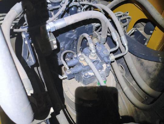 徐工XE380DK履帶式挖掘機