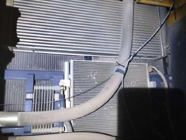 徐工XE380DK履帶式挖掘機