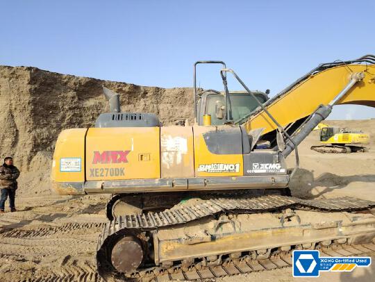 徐工XE270DK履帶式挖掘機