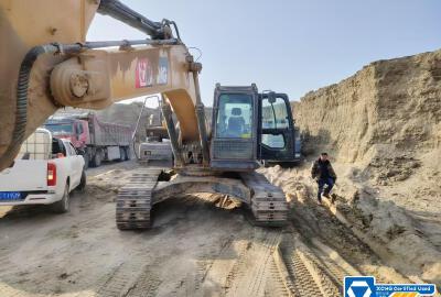 徐工XE270DK履帶式挖掘機