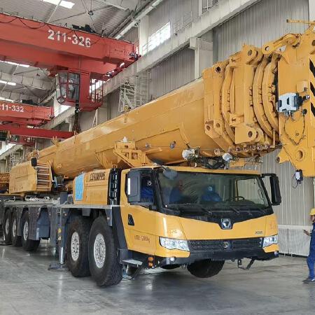 徐工XCA300_1全地面起重机