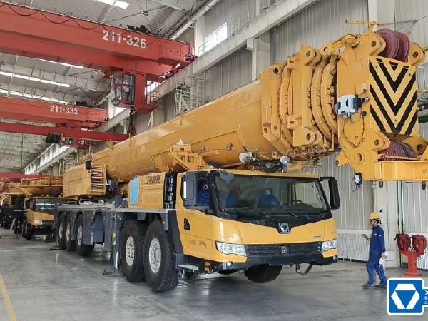 徐工XCA300_1全地面起重機(jī)