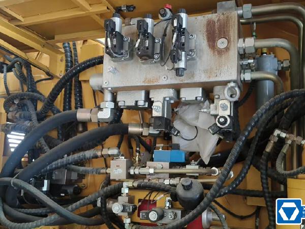 徐工XCA300_1全地面起重機(jī)