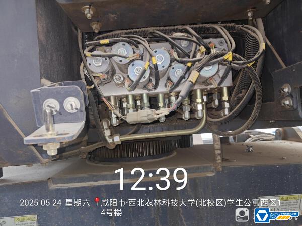 徐工GTBZ14J曲臂式高空作業(yè)平臺