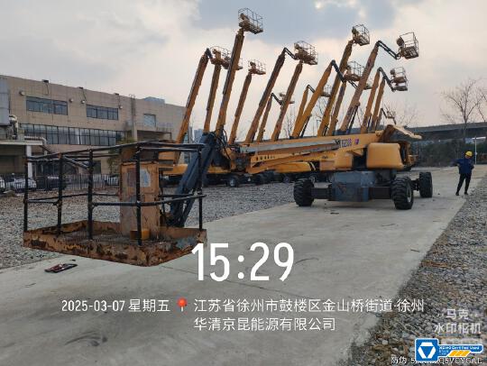 徐工GTBZ32S直臂式高空作業車
