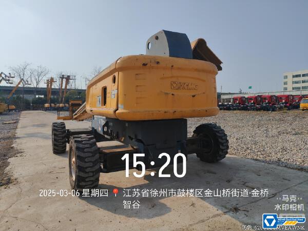 徐工GTBZ30S直臂式高空作業(yè)平臺(tái)