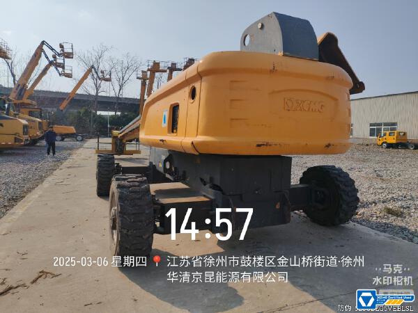 徐工GTBZ30S直臂式高空作業(yè)平臺(tái)