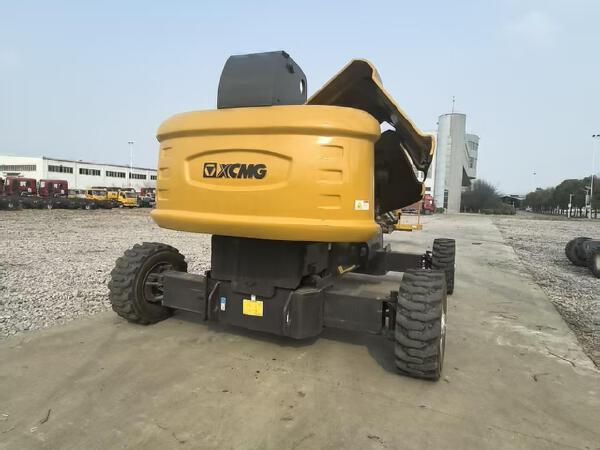 徐工GTBZ30S直臂式高空作業(yè)平臺