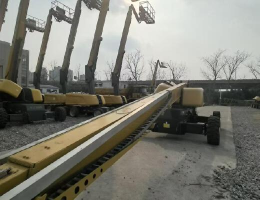 徐工GTBZ30S直臂式高空作业平台