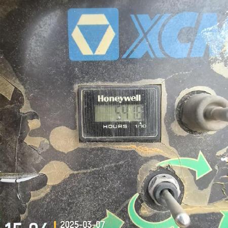 徐工GTBZ30S直臂式高空作业平台