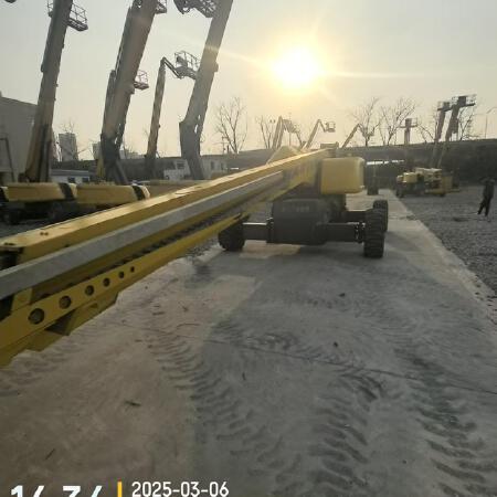 徐工GTBZ30S直臂式高空作业平台