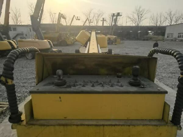 徐工GTBZ30S直臂式高空作業(yè)平臺(tái)