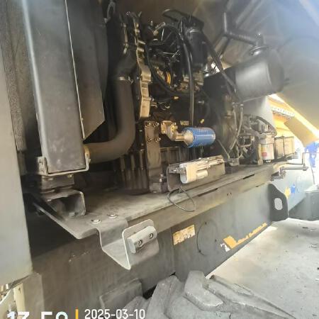 徐工GTBZ38S直臂式高空作业车