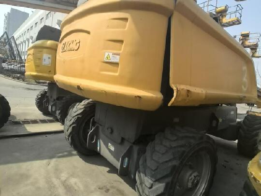 徐工GTBZ38S直臂式高空作業車