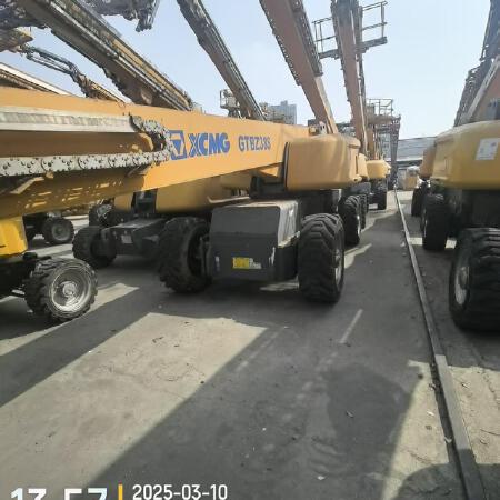徐工GTBZ38S直臂式高空作业车