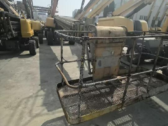 徐工GTBZ38S直臂式高空作業車