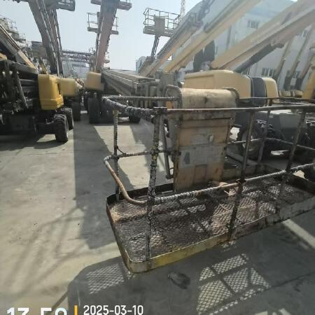 徐工GTBZ38S直臂式高空作业车