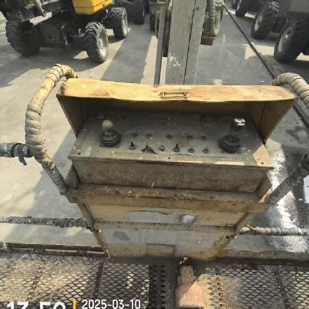 徐工GTBZ38S直臂式高空作业车