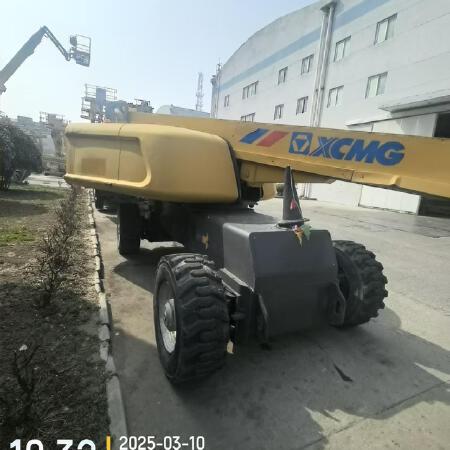 徐工GTBZ32S直臂式高空作业车