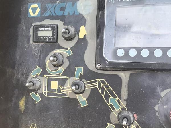 徐工GTBZ32S直臂式高空作業車