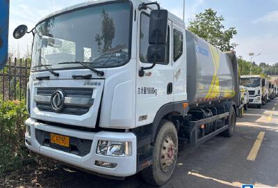 徐工XGH5185ZYSD6壓縮式垃圾車