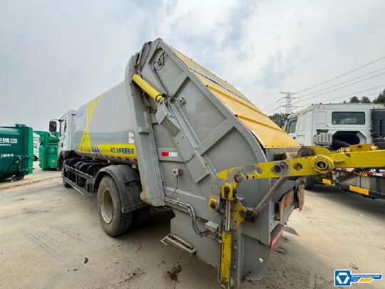 徐工XGH5185ZYSD6壓縮式垃圾車