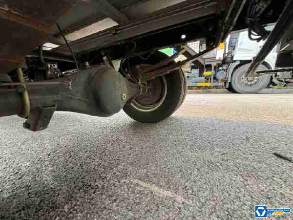 徐工XGH5030XTYA6桶裝垃圾車