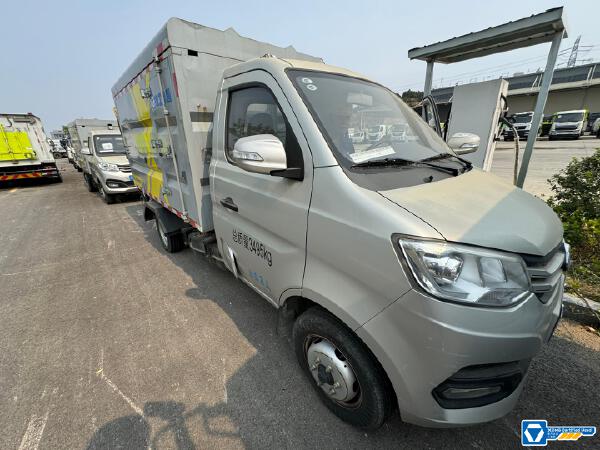 徐工XGH5030XTYA6桶裝垃圾車